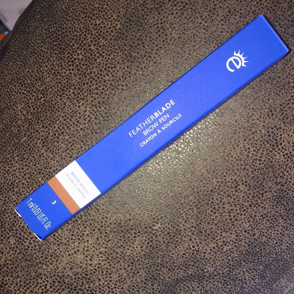 Eyeko FeatherBlade Brow Pen in Shade 3 Medium Brown - Picture 2 of 3